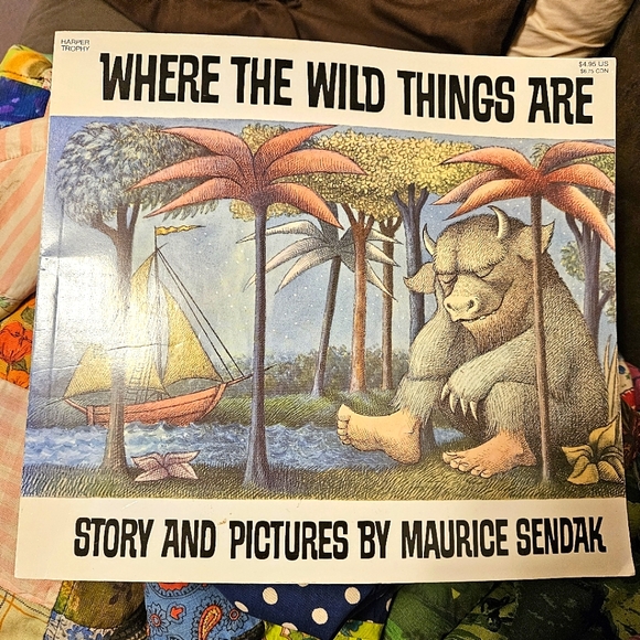 Book,The 1984 First Harper Trophy Edition of Where the Wild Things Are - Picture 1 of 7